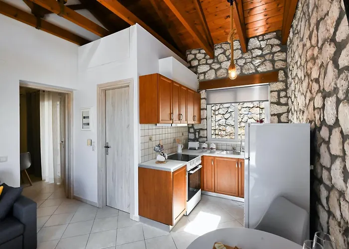 Ninemia Homes 1 By Imagine * Lefkáda